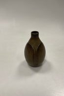 Saxbo vase af Eva Stæhr Nielsen i harepels glasur No. 195