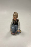 Royal Copenhagen Overglasur Figur Amager Dreng No. 12414