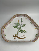 Royal Copenhagen Flora Danica Trekantet skål No 3509