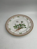 Royal Copenhagen Flora Danica Frokosttallerken No. 20/3550