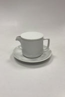 Royal Copenhagen Hvidpot Kande No. 6265 med låg og underkop No. 6238/6265