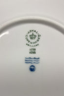 Royal Copenhagen Hvidpot Kande No. 6265 med låg og underkop No. 6238/6265