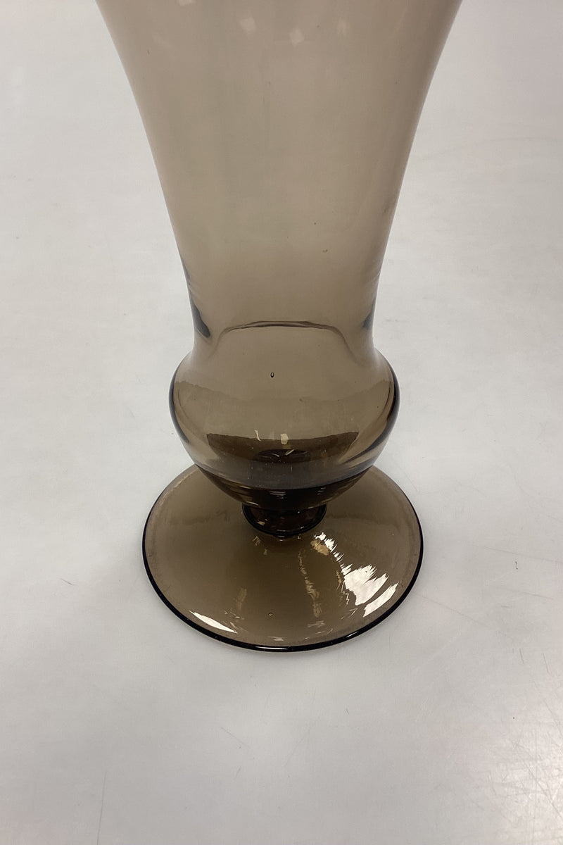 Holmegaard Vase, trompetform på fod