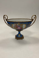Oval Porcelæns skål med bronze montering i Sevres Stil