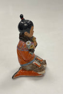 Royal Copenhagen Overglasur Figur Grønlandsk Pige No. 12415