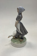 Royal Copenhagen Figur - Gåsepige No. 527