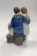 Bing og Grøndahl Figur - Mor med sine Piger No. 1910