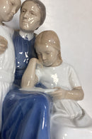 Bing og Grøndahl Figur - Mor med sine Piger No. 1910