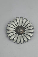 A. Michelsen Forgyldt Sterling Sølv Marguerit Broche (Guilloche)