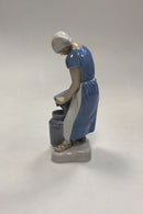 Bing og Grøndahl Figur - Pige med mælkespand No. 2181