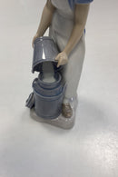 Bing og Grøndahl Figur - Pige med mælkespand No. 2181