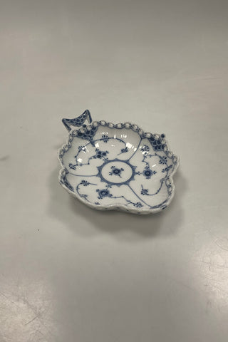 Royal Copenhagen Musselmalet Helblonde Bladformet fad No 1076