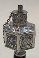 Udenlandsk Olielampe i sølv med ibenholt stilk&nbsp;