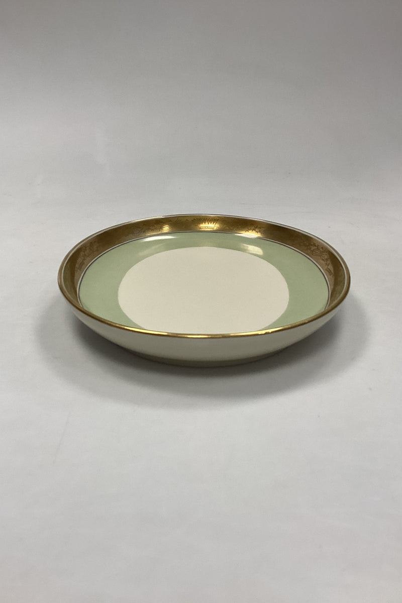 Royal Copenhagen Dagmar Aflang Bakke No. 9722