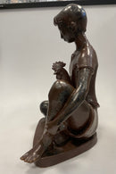 Royal Copenhagen Figur Stentøj Johannes Hedegaard No 20885. Dreng med hane