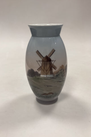 Bing og Grøndahl Vase med Møllemotiv No. 420/8682