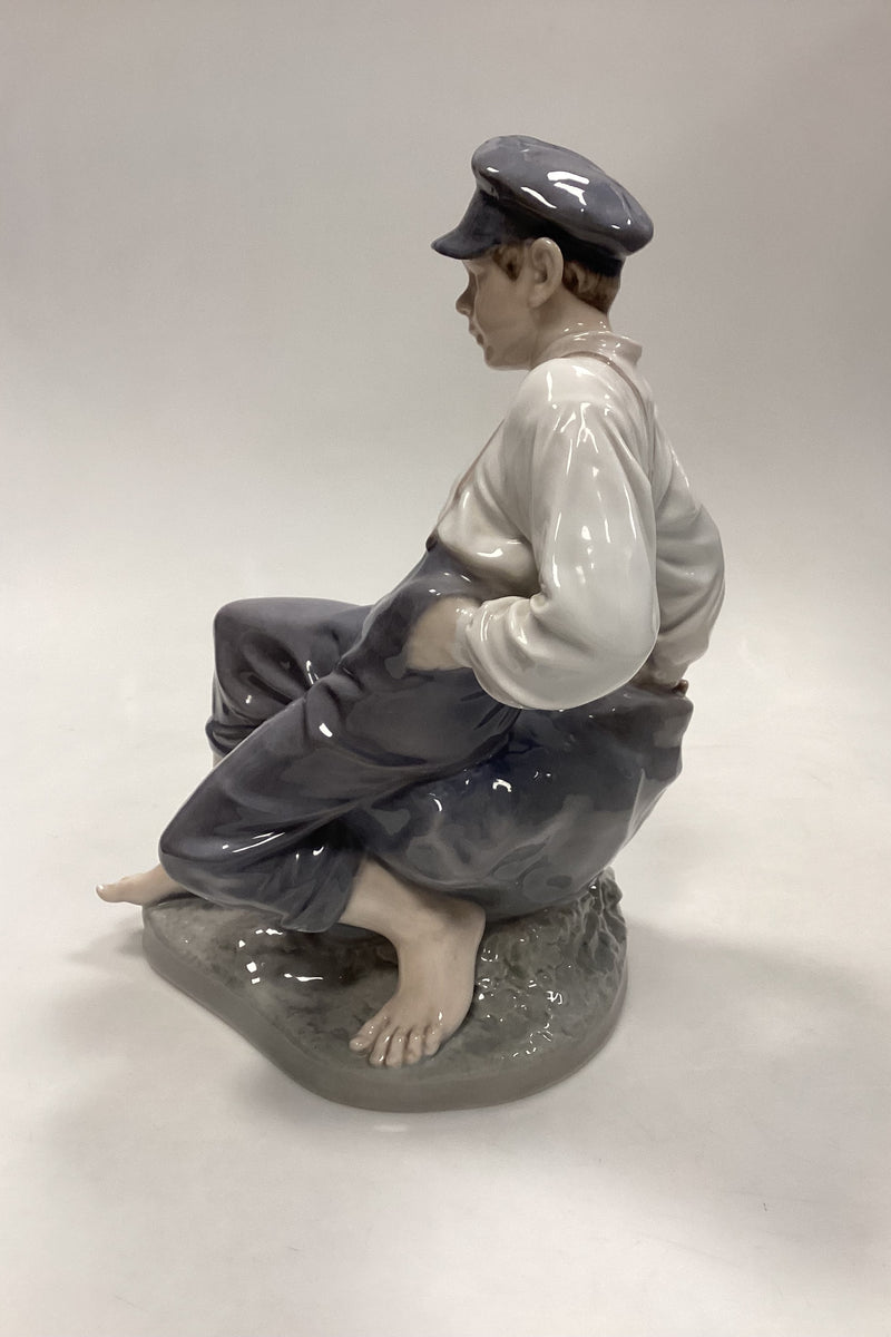 Royal Copenhagen Figur Dreng på Sten No. 1659