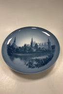Kæmpe Royal Copenhagen Mindeplatte med Frederiksborg Slot No. 227/5285