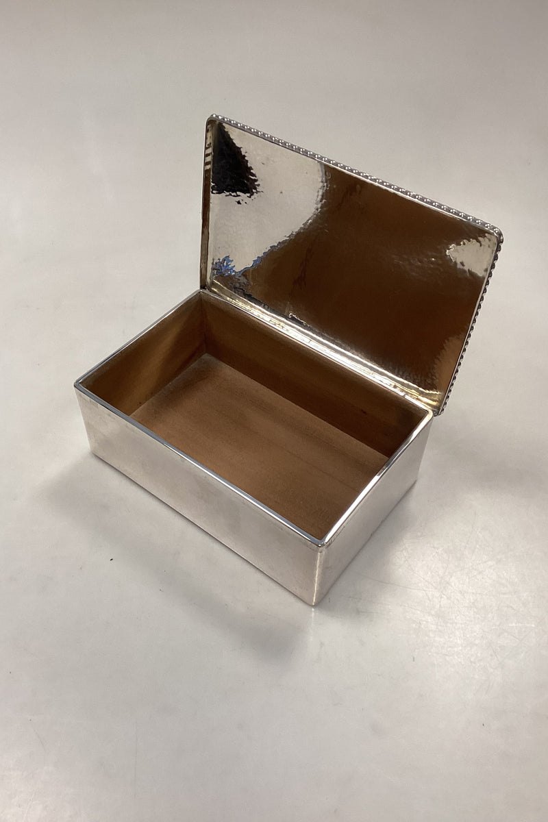 Cigar box/lid box in silver with wooden inlay