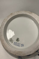 Royal Copenhagen Musselmalet Helblonde Jardinere No 1046  Måler 9-1/2 inches høj x 11 inches diameter (24.1 x 27.9 cm)  Har reparation på kanten