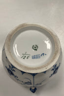 Royal Copenhagen Musselmalet Riflet Urtepotteskjuler No. 125