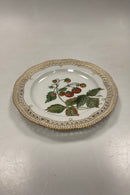 Royal Copenhagen Privat Malet Flora Danica Frugttallerken No. 3554