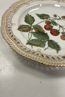 Royal Copenhagen Privat Malet Flora Danica Frugttallerken No. 3554