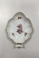 Royal Copenhagen Saxon Flower Light Serving dish No 1598