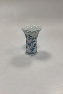 Bing og Grøndahl Sommerfugl Gennembrudt Vase No. 673