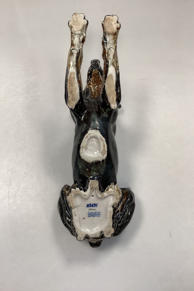 Royal Copenhagen Figur af hund - Dobermann No. 22691