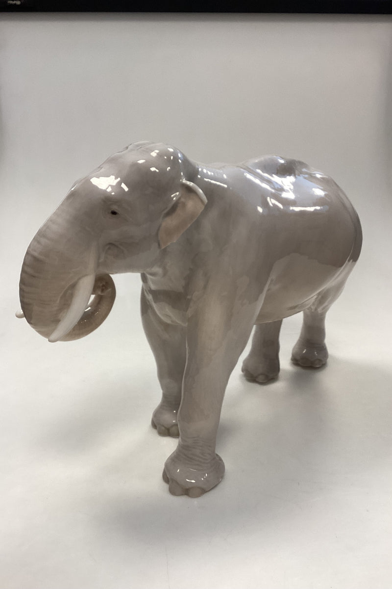 Royal Copenhagen Figur Elefant No. 447