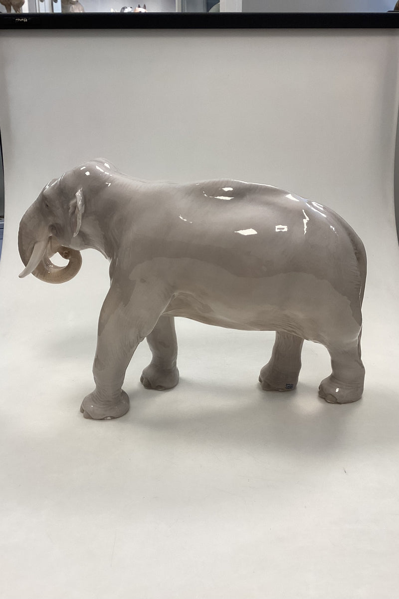 Royal Copenhagen Figur Elefant No. 447