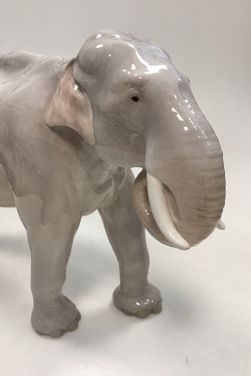 Royal Copenhagen Figur Elefant No. 447