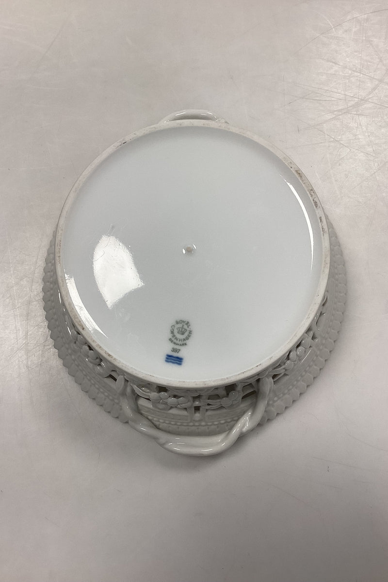 Royal Copenhagen Hvid Flora Danica / Perlestel Frugtskål No. 397