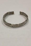 Modern open bangle in Sterling Silver