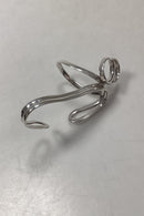 Hand jewelry for the left hand in Sterling Silver