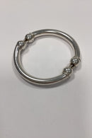 Modern bangle in silver