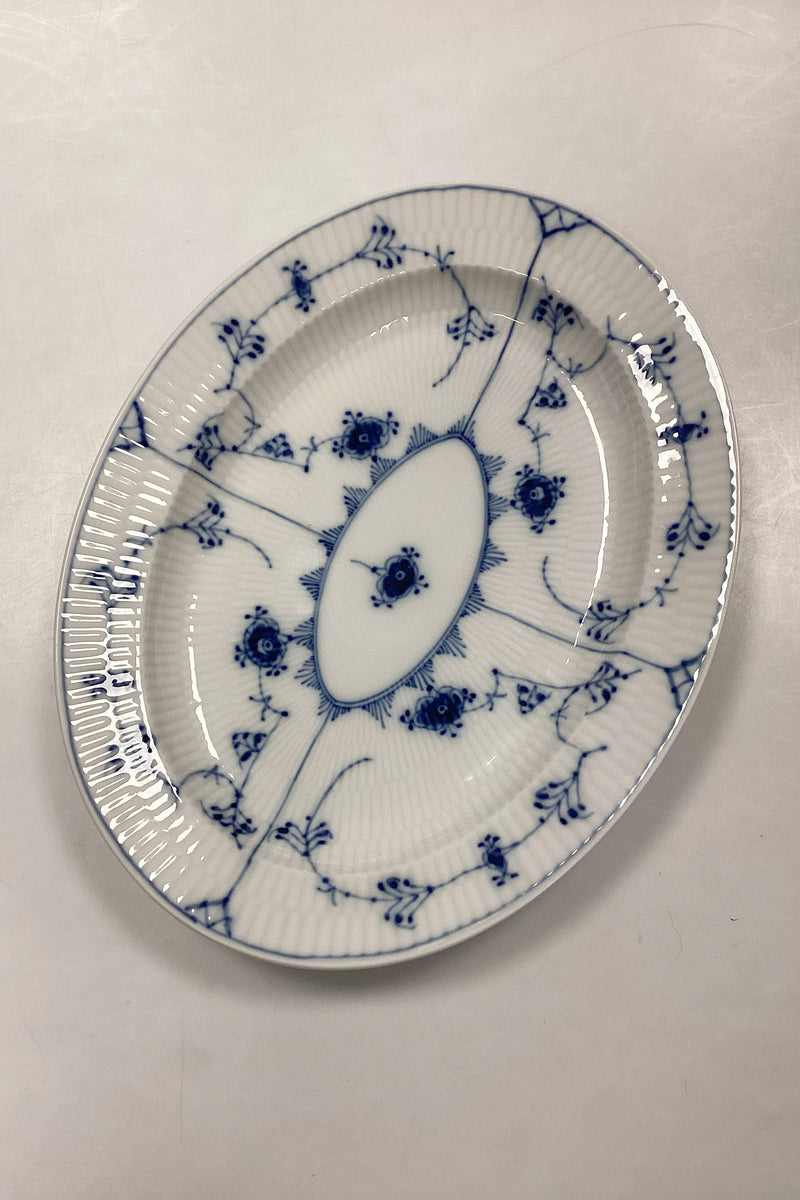 Royal Copenhagen Musselmalet Riflet Ovalt fad No. 97