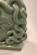 Royal Copenhagen Grøn Celadon Maske af Medusa No 2950, Hans Henrik Hansen 1927 - Danam Antik