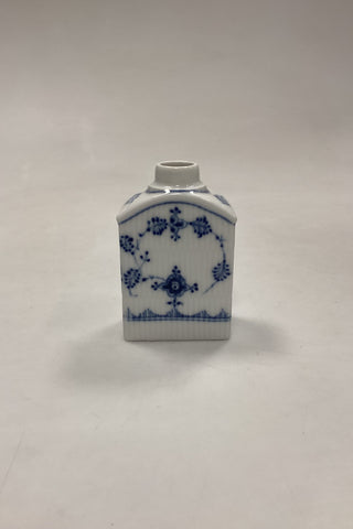 Royal Copenhagen Musselmalet Riflet Thedåse uden låg No. 261