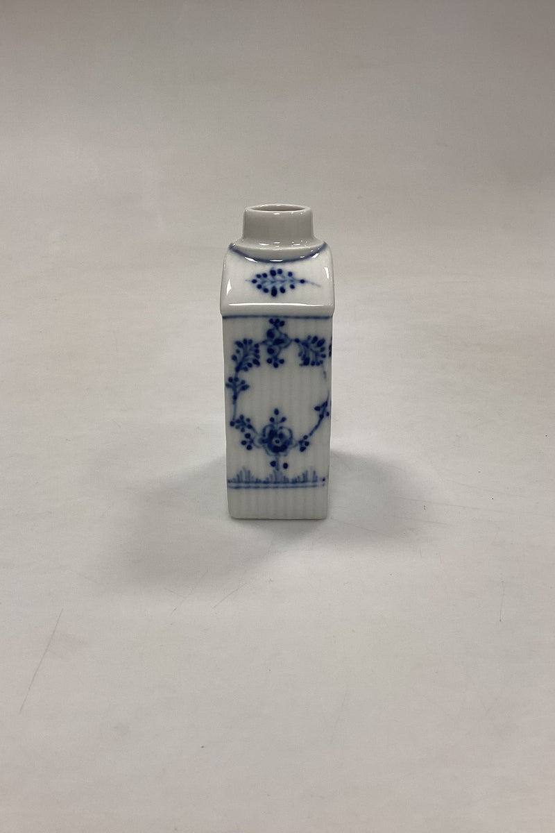 Royal Copenhagen Musselmalet Riflet Thedåse uden låg No. 261