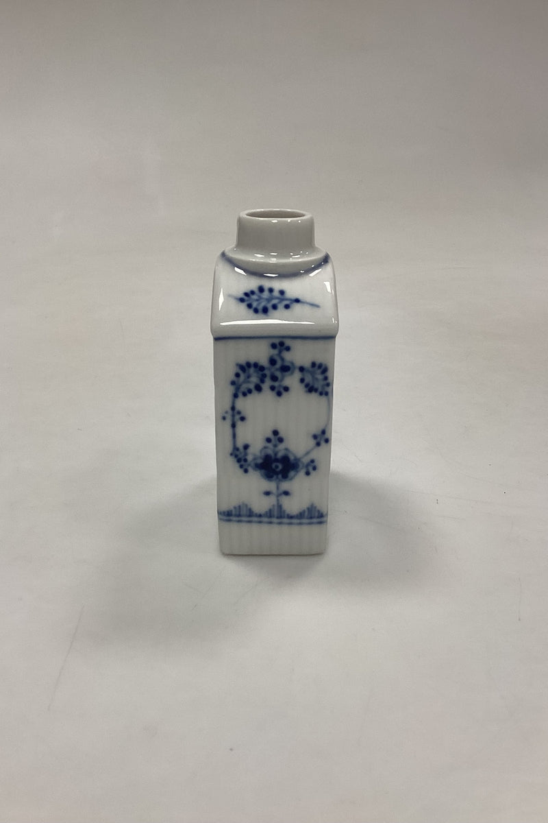 Royal Copenhagen Musselmalet Riflet Thedåse uden låg No. 261