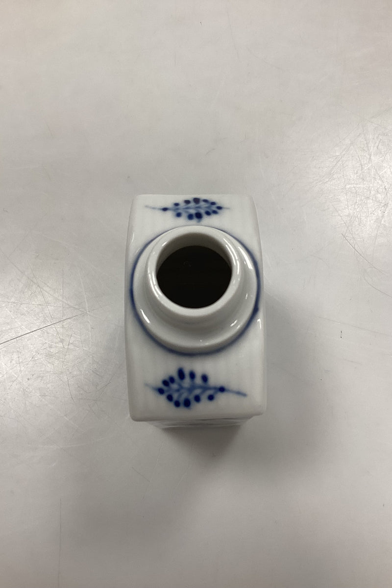 Royal Copenhagen Musselmalet Riflet Thedåse uden låg No. 261