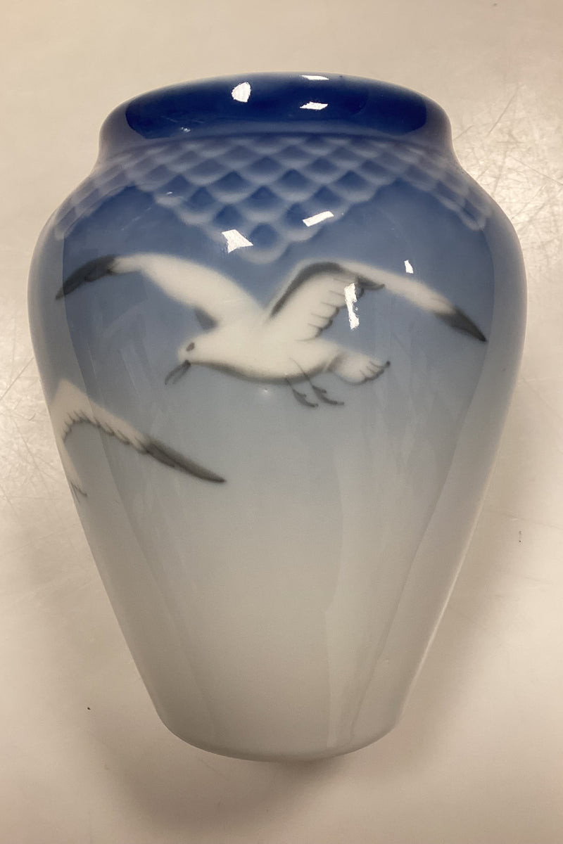 Bing og Grøndahl Måge Vase No. 681