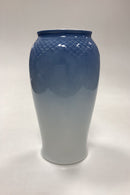 Bing og Grøndahl Måge Vase No. 682
