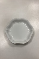 Royal Copenhagen Josephine, Hvid Svejfet Sekskantet Skål No. 421