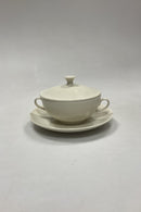 Bing og Grøndahl Elegance Creme Bouillonkop med Låg og Underkop No. 247