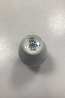 Royal Copenhagen Art Nouveau Lille Vase med Kaktus No. 2672/47A