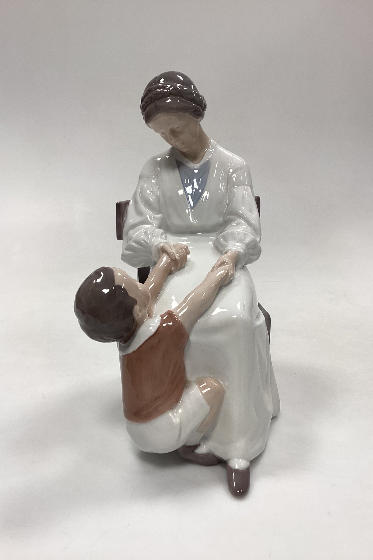 希少品 Bing & Grøndahl 母と子（作品番号1642）工芸品置物 Bing og Grøndahl Figur - Dickie´s Mama / Mor og Søn No. 1642