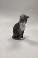 Bing & Grondahl Figur einer stehenden Katze Nr. 1876